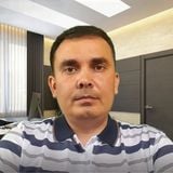 Олег Попов